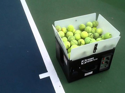 Lanzapelotas tenis Tudor Plus 150 pelotas - Accesorios varios - Mobiliario  deportivo - Greencourt